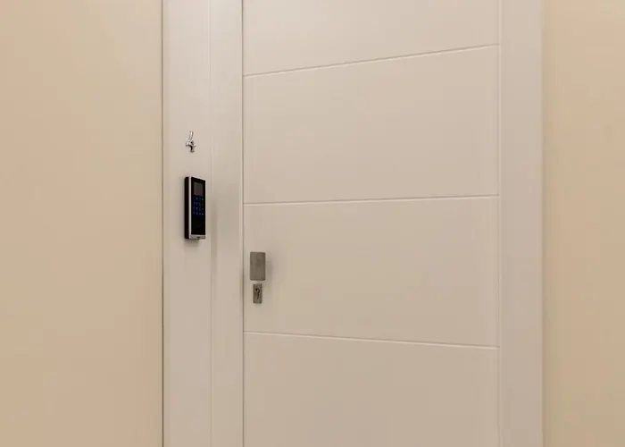 게스트하우스 2 4*